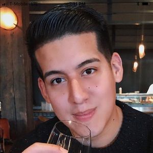 Meet your Posher, Logan